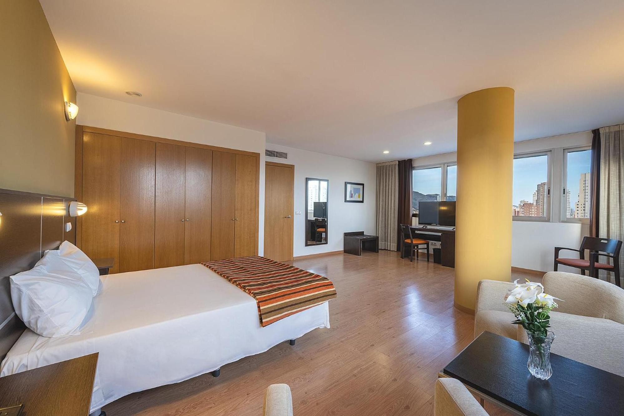 Hotel La Estacion Benidorm